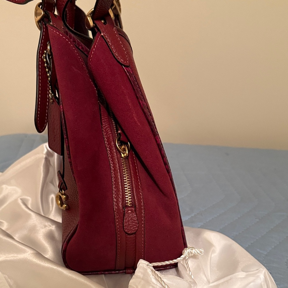 Coach Burgundy Pebbled Leather Shoulder Bag with Gold Hardware - Picture 7 of 10